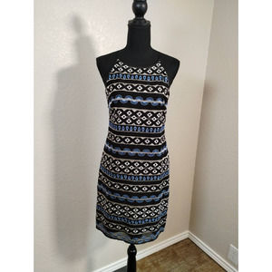 WHITE House Black Market Embroidered Cocktail Dress Size 0